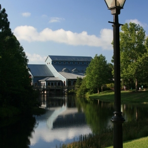 Riverside Dining