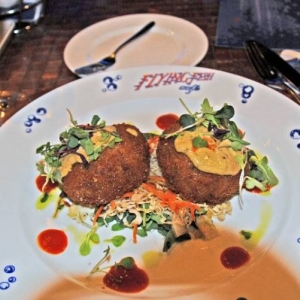 Jonah Lump Crab Cakes