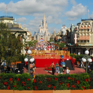 MK-Pre Christmas Parade Setup for Taping