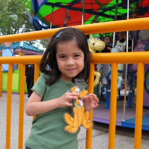 Petite Pluto - Sesame Place (Carousel)1