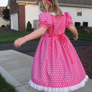 pinkdotsback