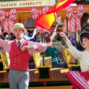 Main_Street_Trolley_Dancers_4