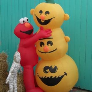 Sesame Place - Halloween Blow-up (Elmo, Ernie & Bert)