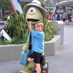 Kid got your tounge