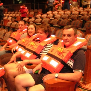 We all look good in orange!
