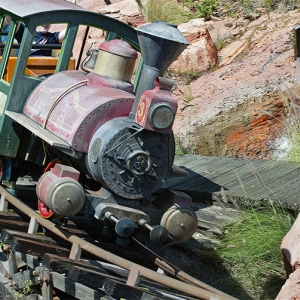 Big Thunder Mountain railroad