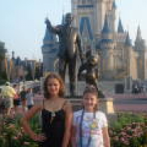 Girls in fron of Castle