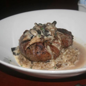 Le Cellier mushroom steak