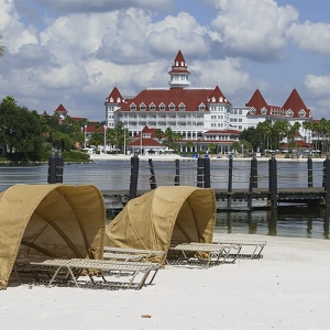 Poly Beach huts