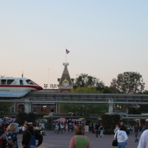 Disneyland 4-16-05