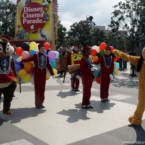 Disney's Cinema Parade: Mickey's float