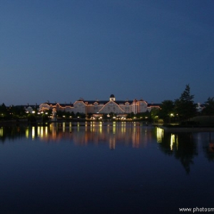 Newport Bay CLub