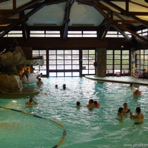 Sequoia Lodge swimming pool