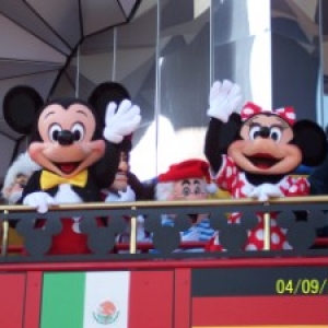minnie_and_mickey