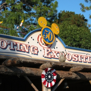 Disneyland 50th Logo