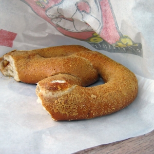 Apple Cinnamon Stuffed Pretzel - Studios