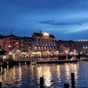 Boardwalk_Night