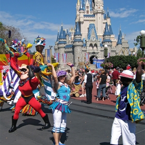 Move it! Shake it! Celebrate it! parade