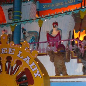 Zip-a-dee lady boat at Splash Mountain