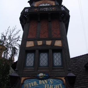 Fantasyland-Disneyland-24