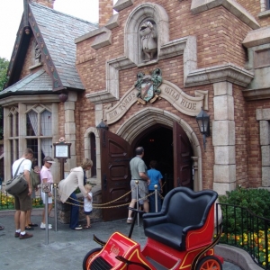 Fantasyland-Disneyland-36