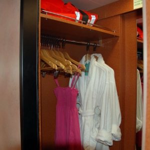U-74 on the Fascination walk in closet
