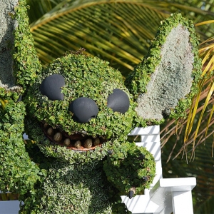 Stitch topiary