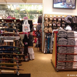 Downtown-Disney-DL-145