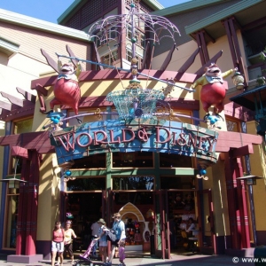 Downtown-Disney-DL-155