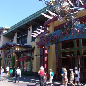 Downtown-Disney-DL-160