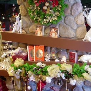 Days_of_Christmas_Store_031