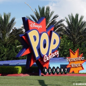 Pop_Century_Resort_01