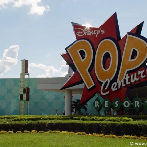 Pop_Century_Resort_02