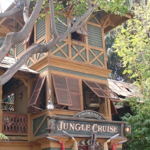 Adventureland_-_Jungle_Cruise_00a