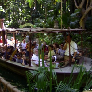 Adventureland_-_Jungle_Cruise_01a