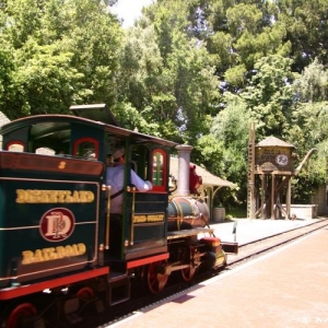 Frontierland-DL-04