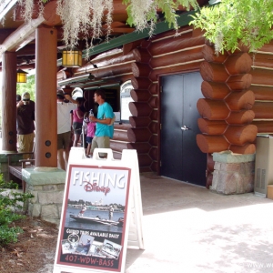 Fishing_at_Disney_World_01