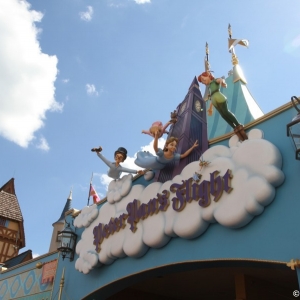 Peter-Pans-Flight-00