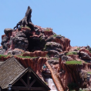 Splash_Mountain_02