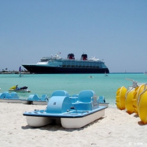 Castaway-Cay_001