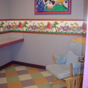 Animal_Kingdom_Baby_Care_Center_04