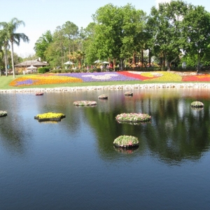 Epcot Flower and Garden 3-2009