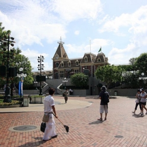 Hong Kong Disneyland- Main Street - Train Station