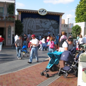 Disneyland-Happiest Faces on Earth