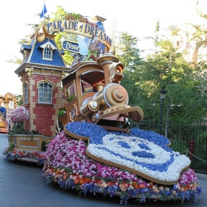 Disneyland's Parade of Dreams 15