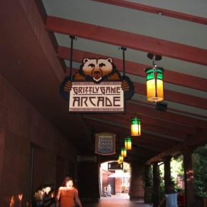 Grizzly Game Arcade Sign