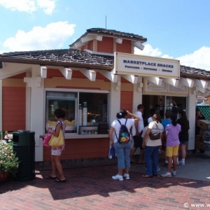 Media 'Downtown-Disney-Marketplace-51' in category 'Marketplace'