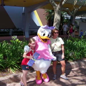 Emma, Daisy Duck & Deanna