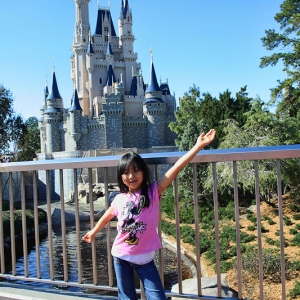 Lauren_and_Castle_resized