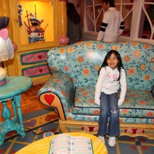 Lauren_in_Minnies_House_resized
